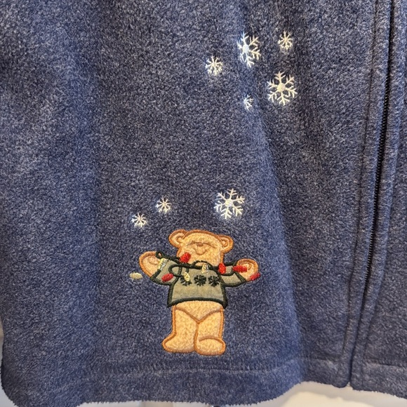 Christmas holiday fleece full zip up size small 6–8. Snowflakes on back. - Picture 3 of 7